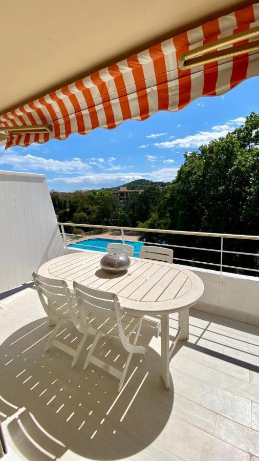 Charming Studio With Pool In Saint Tropez Apartamento Exterior foto
